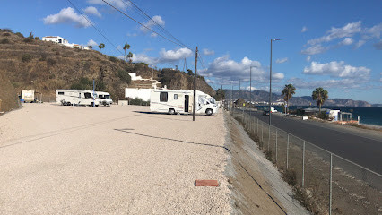Área Parking Autocaravanas & Camper - PARADISE BEACH (lunes a domingo 09:30 a 14:00 y 19:00 a 20:00)