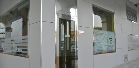 Estudio de Ingeniería y Arquitectura Roberto