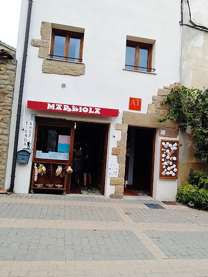 MARKIOLA Tienda y Apartamento